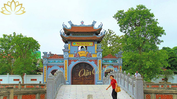 CHÙA LỤC TỔ TỪ SƠN ĐIỂM THIÊNG LIÊNG BÊN SƯỜN NÚI TIÊU
